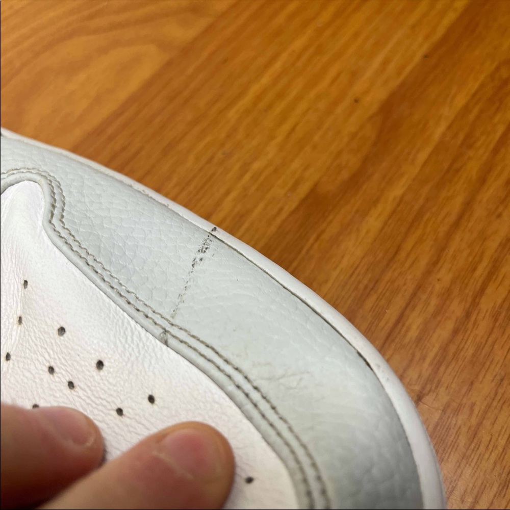 Jordan 1 Mid - Picture 9 of 9